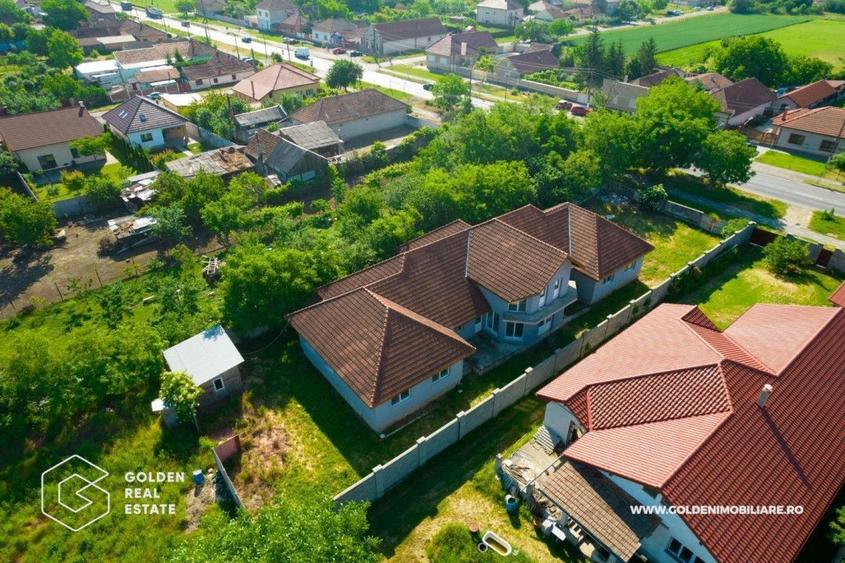 Clădire pentru azil/centru de îngrijire, cu 15 camere, Arad zona Gai