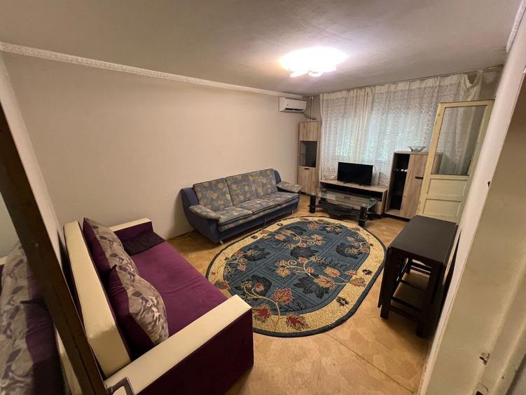 Apartament 3 camere Decomandat, etaj 1/4 | Zona Apusului-An1981