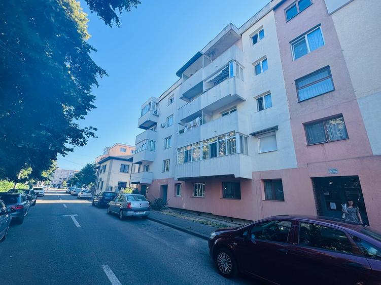 APARTAMENT 3 CAMERE DECOMANDAT | 63 MP UTILI | 2 TERASE | ZONA HOTEL TRAIAN