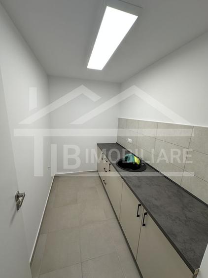 Spatiu de inchiriat, 80mp, parcare,decomandat, Zona Maurer Residence