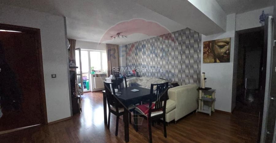 De Vanzare apartament 3 camere Confor City - 2