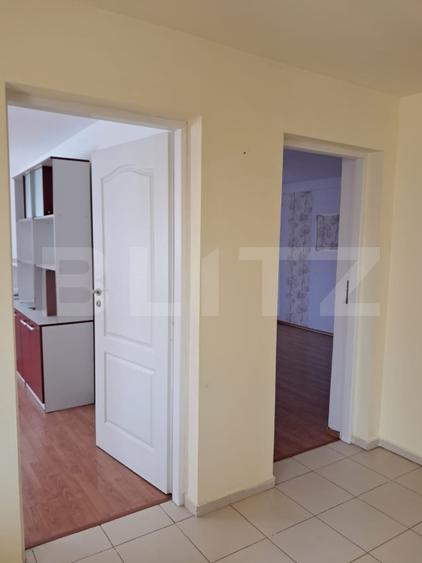 Casa cu 3 camere, 88 mp, teren 337 mp, zona Liceului Economic Suceava