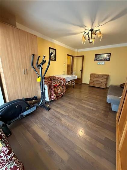 Vanzare apartament 2 camere decomandat, etaj 1, intrare Racadau - 14