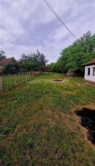 Vanzare casa individuala 4 camere in Aghiresu cu teren de 1355 mp, jud Cluj