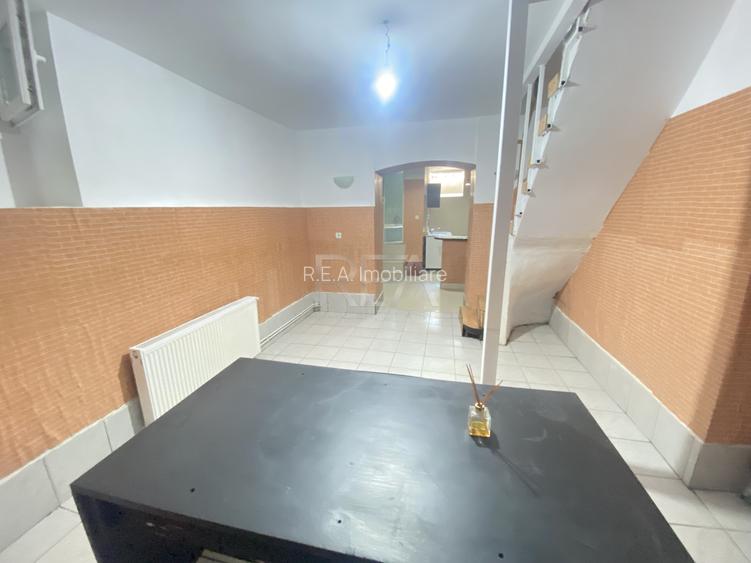 3 camere- Centrala Proprie- Bulevardul Regina Elisabeta-Stradal - 9