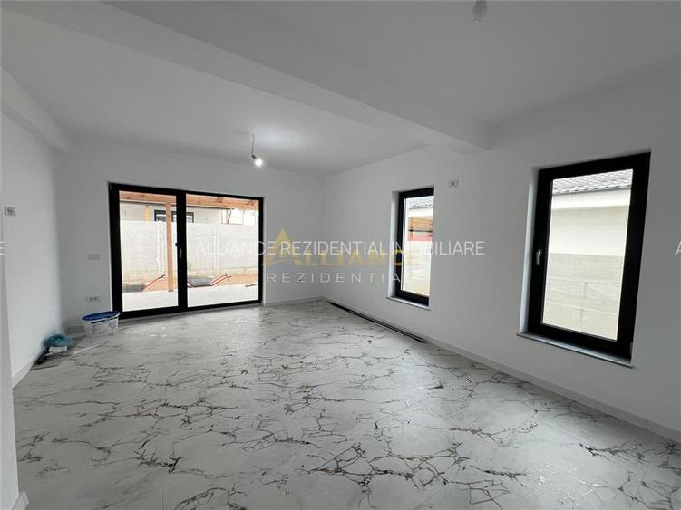 Vila Individuala  - 4 camere - 140 mp utilI-Cartierul Nou - 8