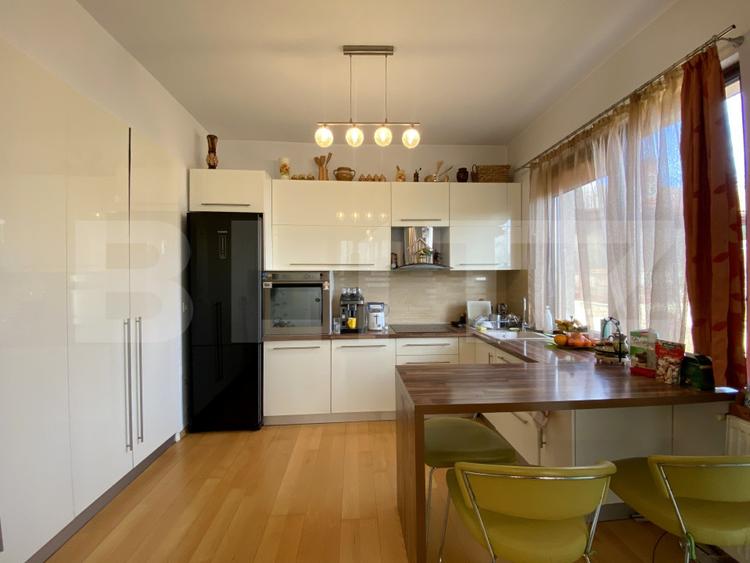 Casa individuala la cheie: 5 camere, 165 mp utili, 600 mp teren, zona Oasului