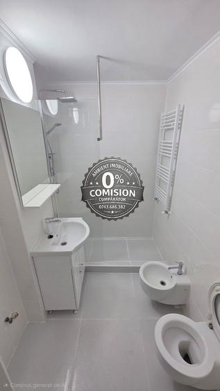 Apartament cu 3 camere, etaj 3, renovat total, VASLUI zona CENTRU-AUROCOR;