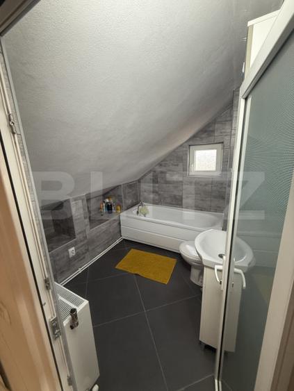 Duplex modern în Târgoviște – zonă liniștită, foișor, 3 dormitoare și living