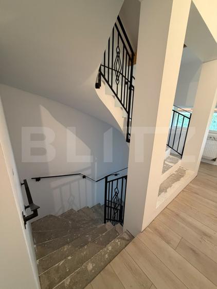 Casa vanzare, 282 mp utili, teren 600 mp, zona Poiana - Turda