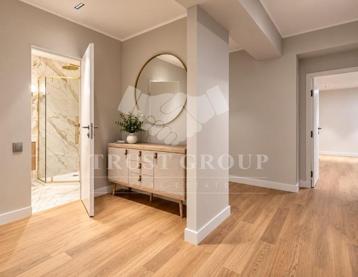 Apartament 4 camere Soseaua Nordului | Curte proprie 340mp | Loc de parcare 24mp