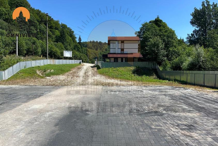 Teren intravilan 2.180 mp în Predeal cu platformă betonată 1.000 mp și trafo