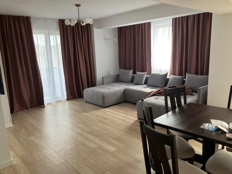 Duplex 3 camere de inchiriat in Faleza Nord
