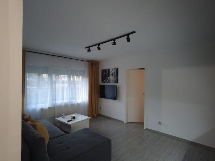 Apartment de închiriat 2 camere 2200 lei exclus agenții