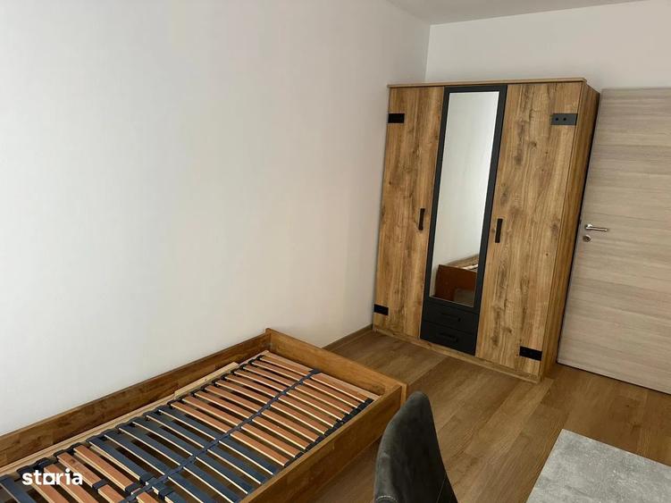 Apartament MODERN, PRIMA INCHIRIERE, cu 3 camere, zona Podu de Piatra