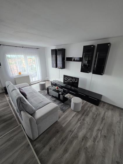 Apartament 3 camere decomandat, recent renovat – zona Vasile Aaron - 6