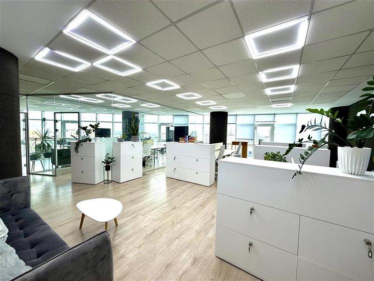 De inchiriat - Birou, spatiu comercial - mobilat