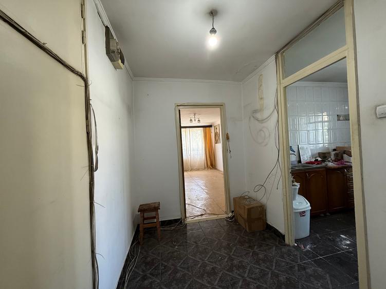 Vanzare 3 Camere Militari, Metrou Gorjului, Piata Veteranilor