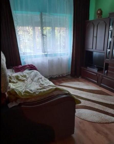 3 camere decomandat zona Lipovei