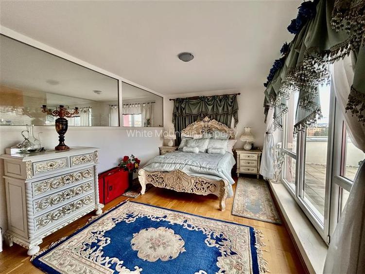 Penthouse rar cu 80 mp de terase și priveliște – Avantgarden Brasov