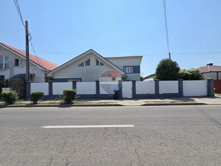 Casă 4 camere Unirea Principatelor
