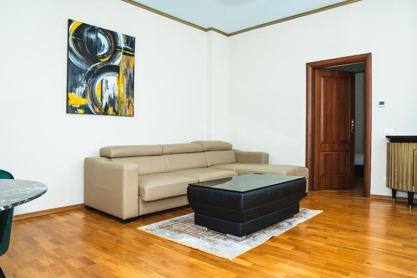 Apartament central STAR renovat complect de 74 m