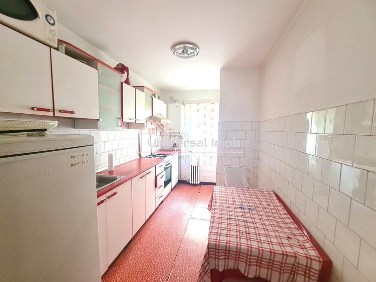 Apartament cu 4 camere decomandate,  in Manastur