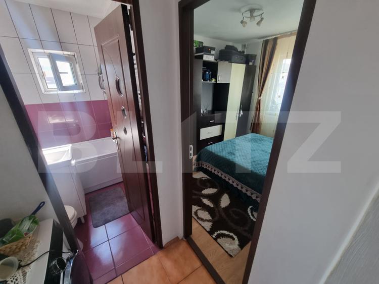 Apartament 3 camere, Craiovita Noua zona Niela