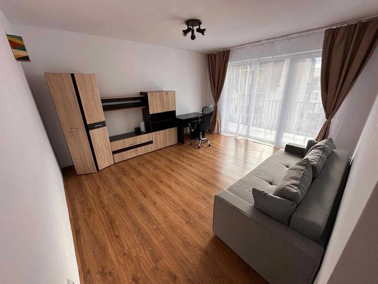 Apartament 1 cameră, 40 mp, balcon 10 mp și parcare | Str. Florilor