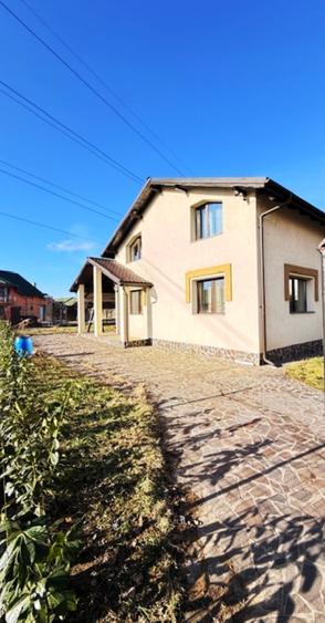 ZONA PRONTO  Casă P+E 200 mp, 2 garaje, teren 723mp