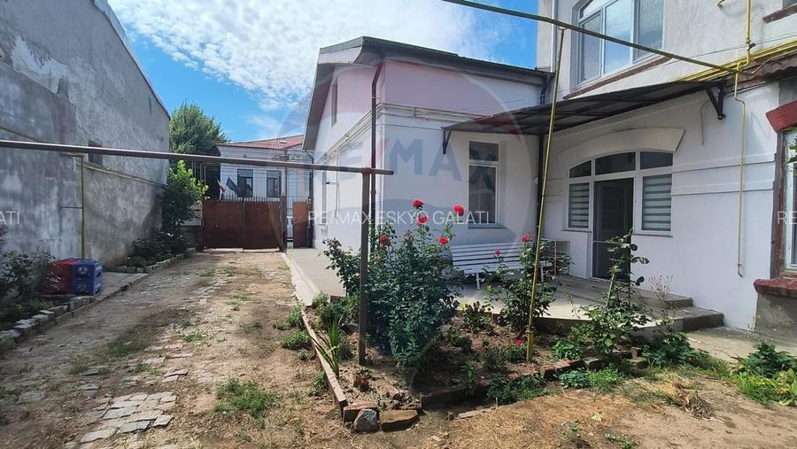 Casă cu 3 camere de vânzare în zona Centrală - 17