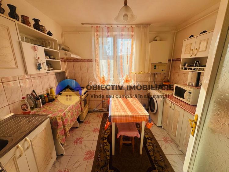 Apartament  4 camere 91 mp/2 bai/boxa/parcare – CENTRU - 2