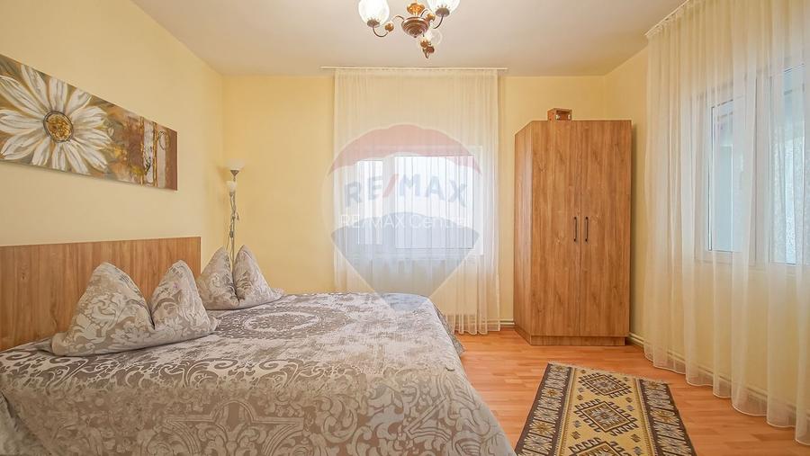 Vilă cu farmec istoric în Bușteni, pret excelent! - 16