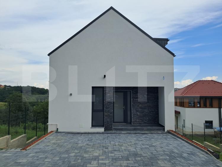 Casa individuala, cu 4 camere, 160 mp, in Feleacu