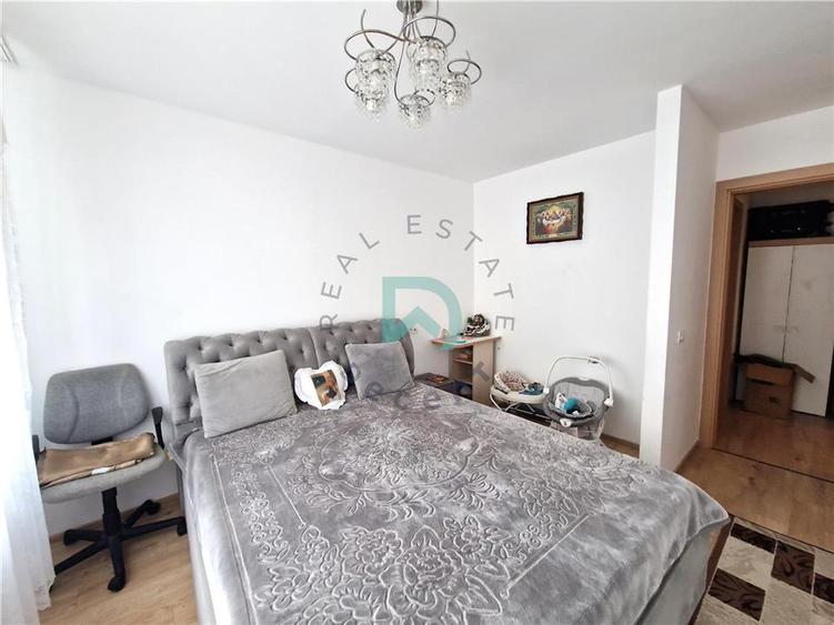 Apartament de vanzare  Tractorul,  Brasov