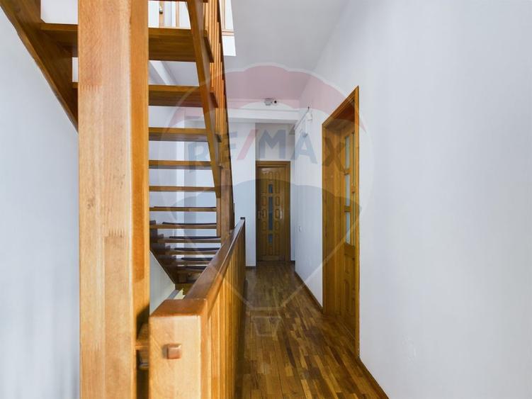 Casa cu 5 camere de inchiriat 210 mp | Eroii Revolutiei