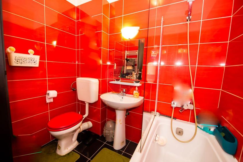 Apartament 3 camere de vanzare I loc de parcare I Rahova