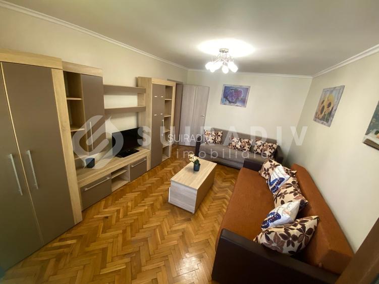 Apartament cu 3 camere, 2 bai, parcare- zona UMF