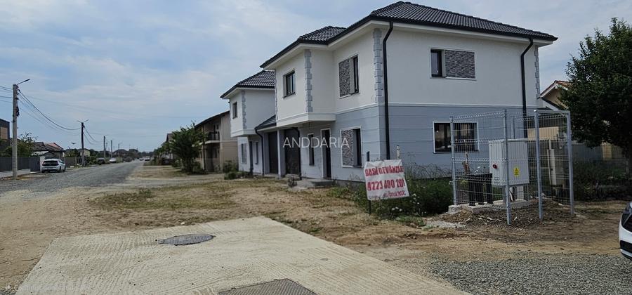 Duplex P+E in Mosnita despartit prin garaj - 3