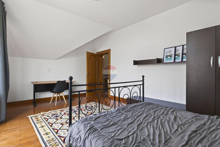 Casă 5 dormitoare si teren 725 mp de închiriat în zona Gradiste
