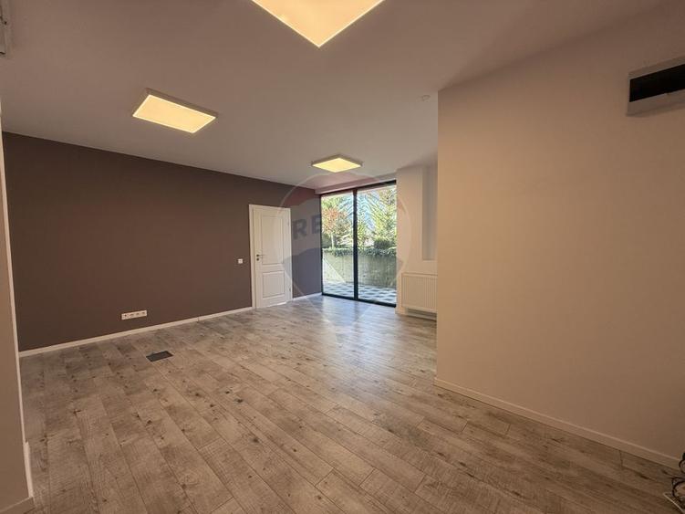 Spațiu comercial modern cu vad, 59mp în zona Borhanci