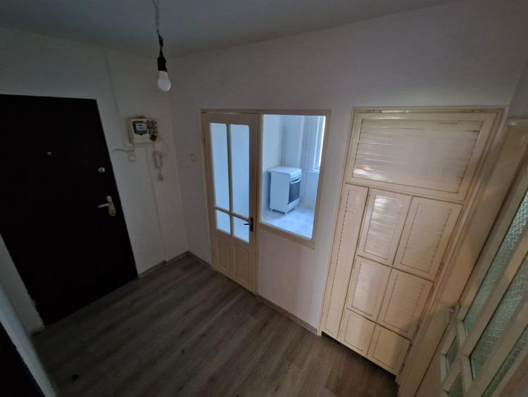 Apartament 3 camere decomandat, zona Bld Primaverii