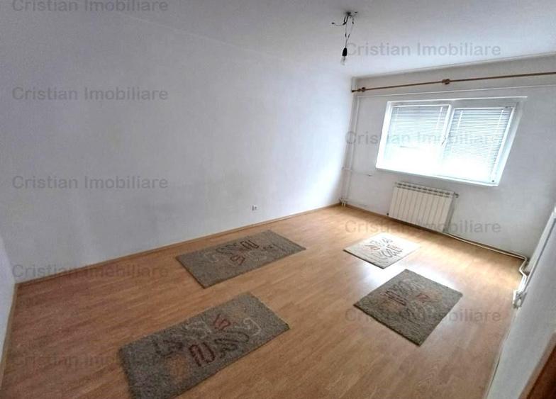 Ultracentral 2 cam ARATA BINE confort 1 Decomandat zona Calarasi