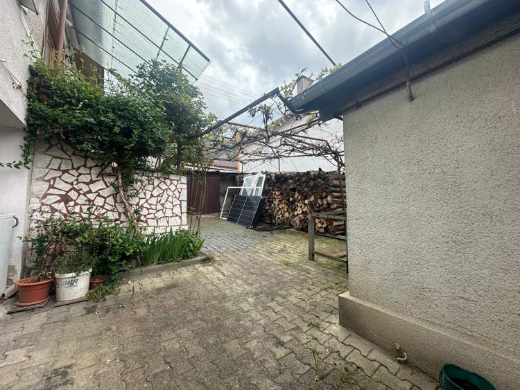 Casa Individuală 115 mp| 5 camere, teren 496 mp| zona Cugir
