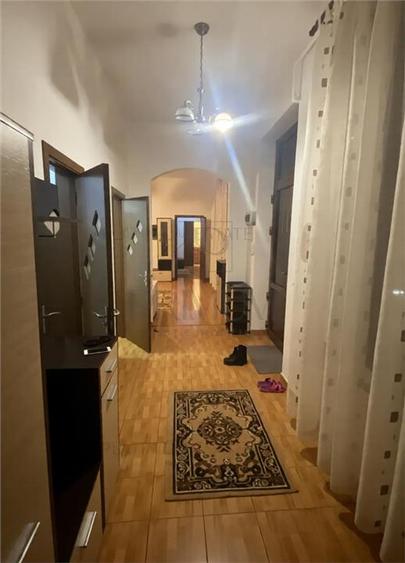 PIATA TRAIAN - 3 CAM - ETJ.1 - CURTE - BOXA - CENTRALA - ARHITECTURAL ||