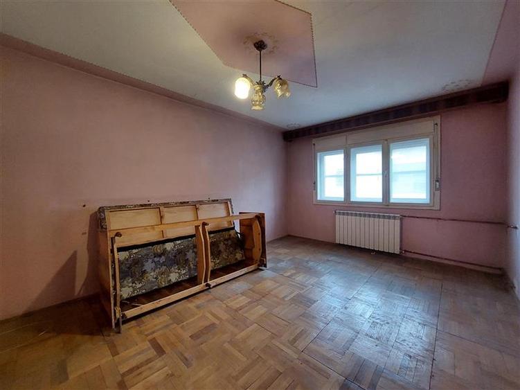 Apartament spatios in zona Podgoria