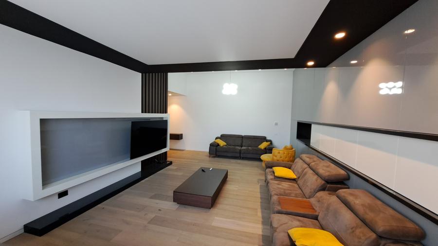 APARTAMENT 4 CAMERE CU SCARA INTERIOARA TIP LOFT -ULTRA LUX