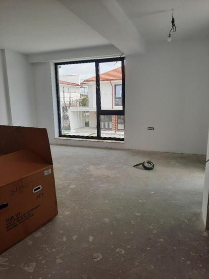 FARA COMISION in COMPLEX REZIDENTIAL in Mogosoaia case cu 5 camere 3 bai P+1+pod