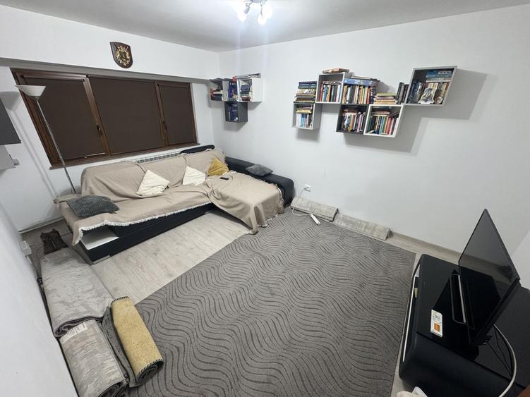 Apartament 2 camere zona Casa de Cultura cu Centrala si Loc de Parcare