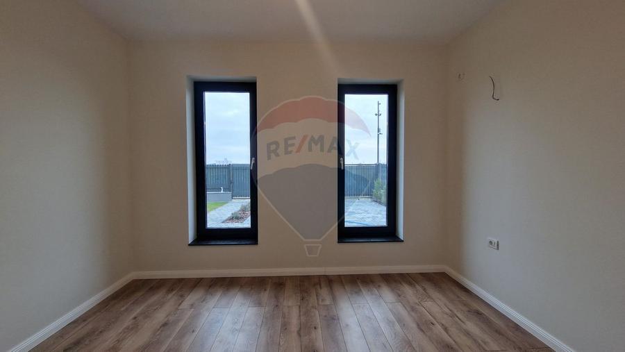 Casă nouă de vânzare I 400 mp teren | Încălzire în pardoseală